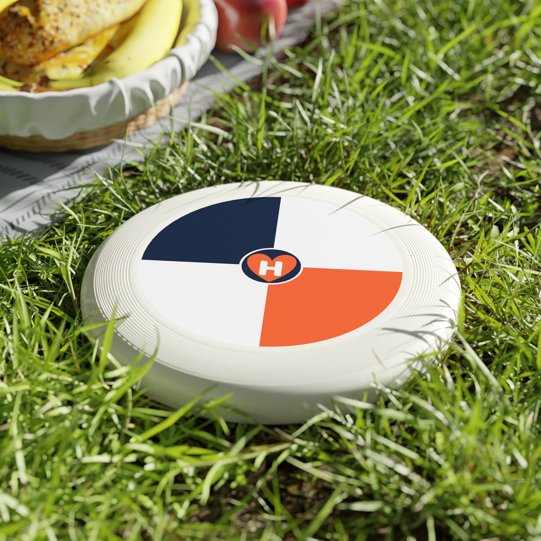 Hobber SkyZing: Colorful Outdoor Frisbee for Fun, Flow & Sunlit Play